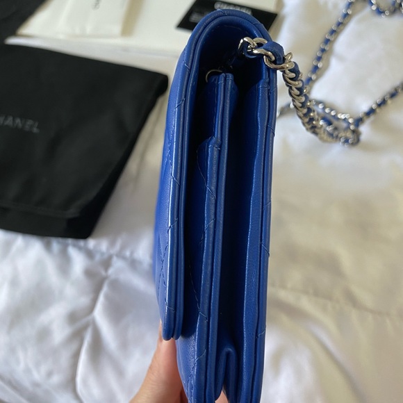 Beautiful royal blue Chanel Wallet on chain WOC 💙 - Picture 4 of 8